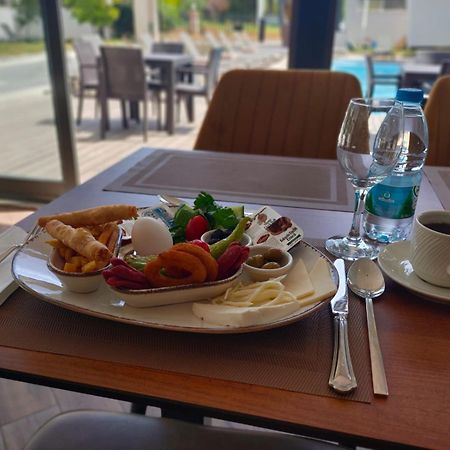 Iberis Hotel Lara Altinkum  ภายนอก รูปภาพ