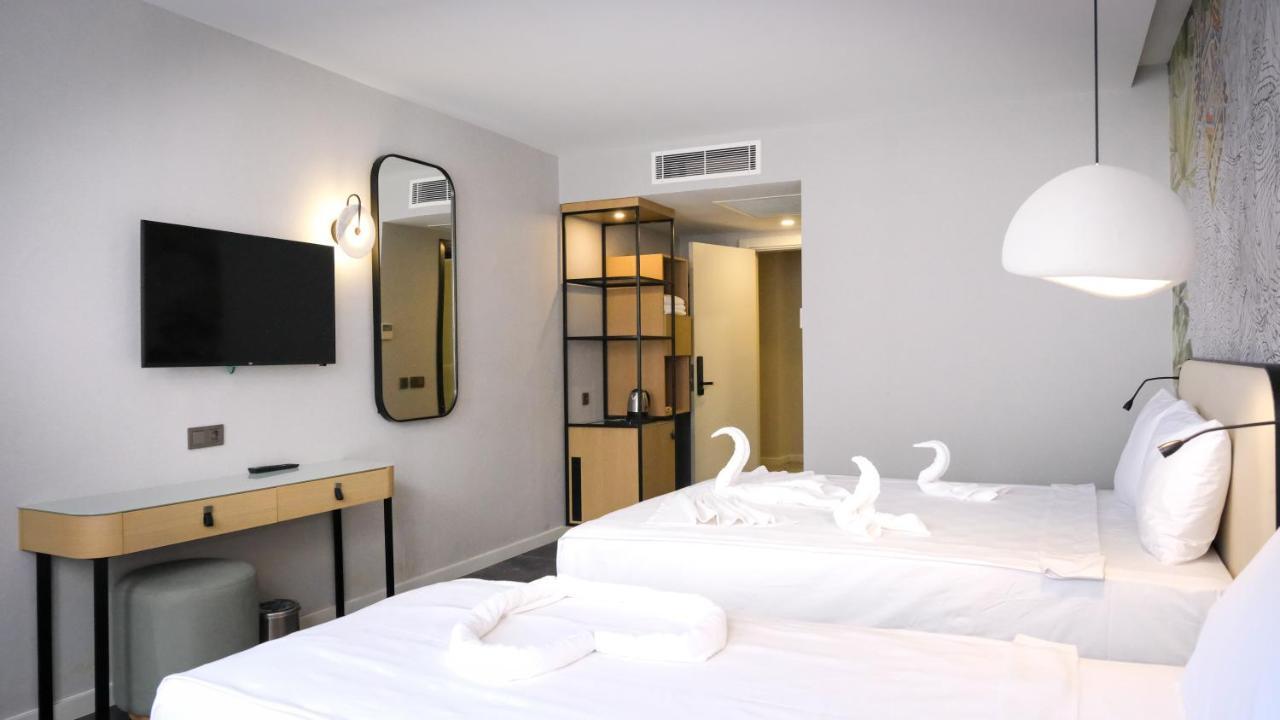Iberis Hotel Lara Altinkum  ภายนอก รูปภาพ