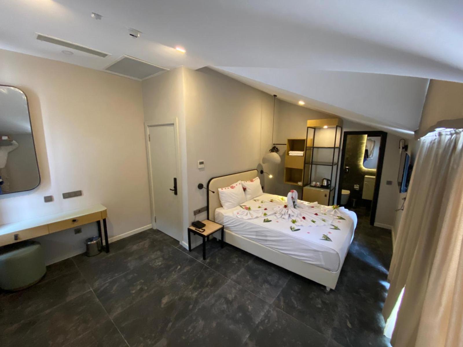 Iberis Hotel Lara Altinkum  ภายนอก รูปภาพ